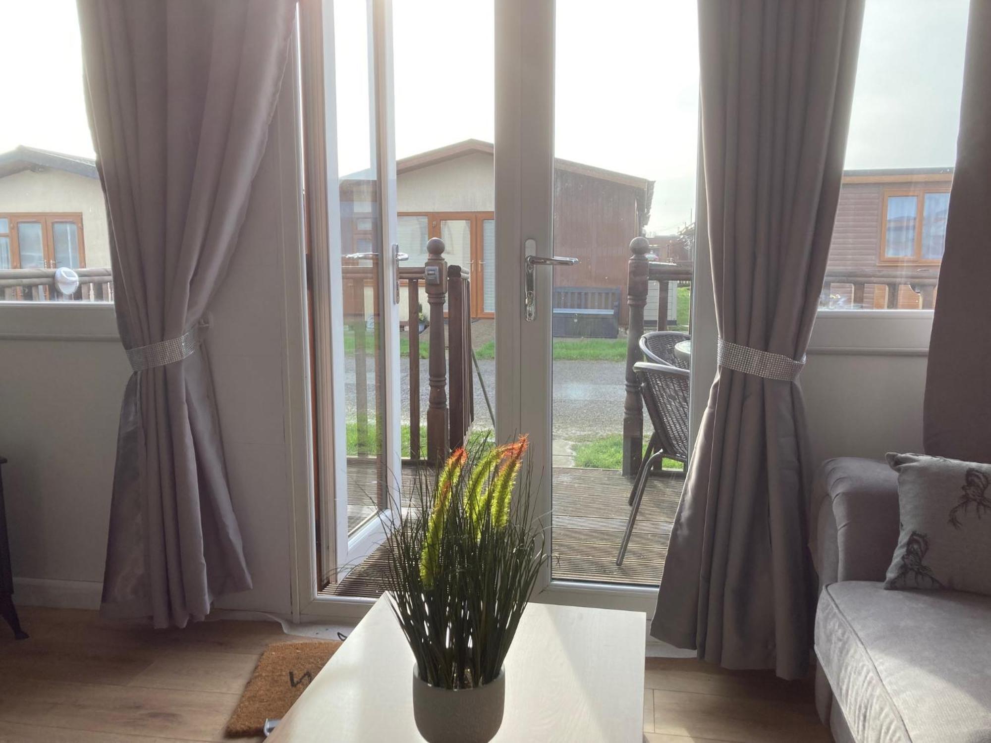 J16 Mablethorpe Pet Friendly Chalet Extérieur photo